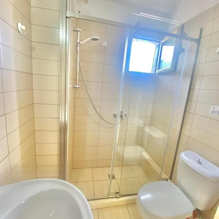 Hotel Foti *