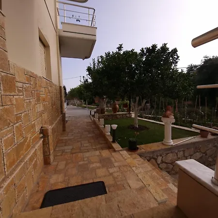 Hotel Foti *