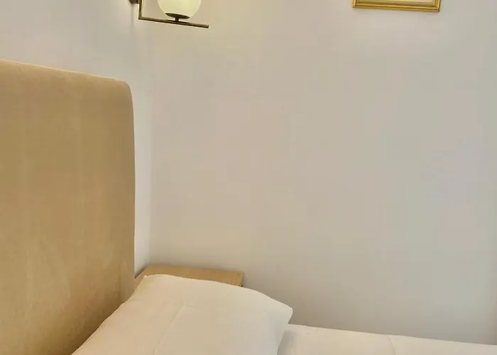 Hotel Foti *